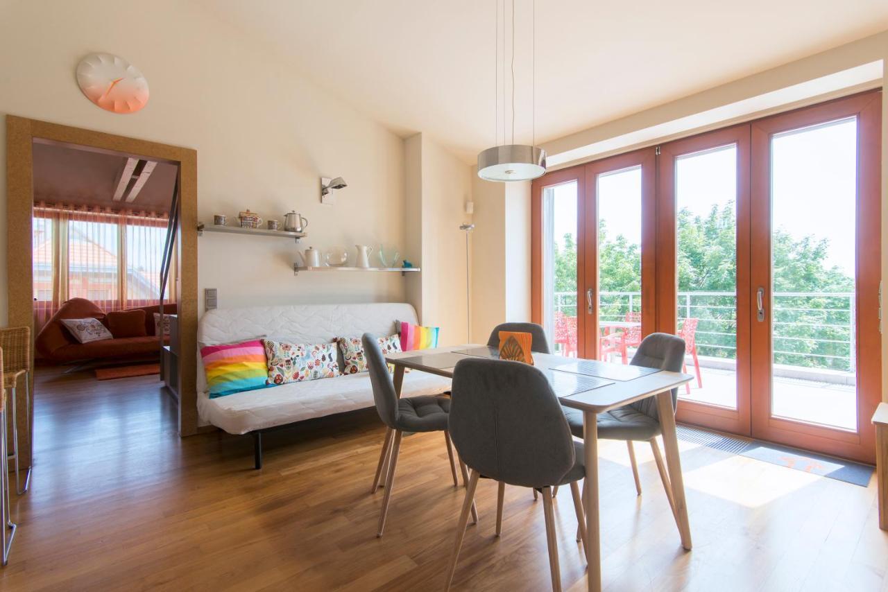 Villa Huge Luxury Villa, 6 Beds And Baths, Terraces, Double Garage Praga